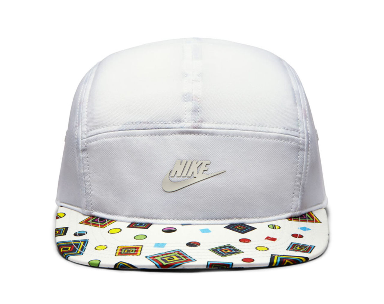 Nike och Liberty visar upp sommarkollektion