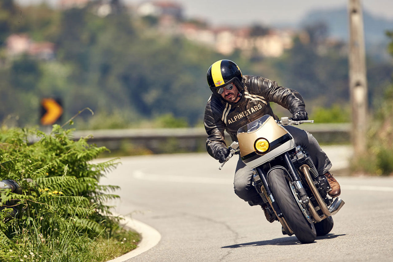 Yamaha firar 20 år med XJR