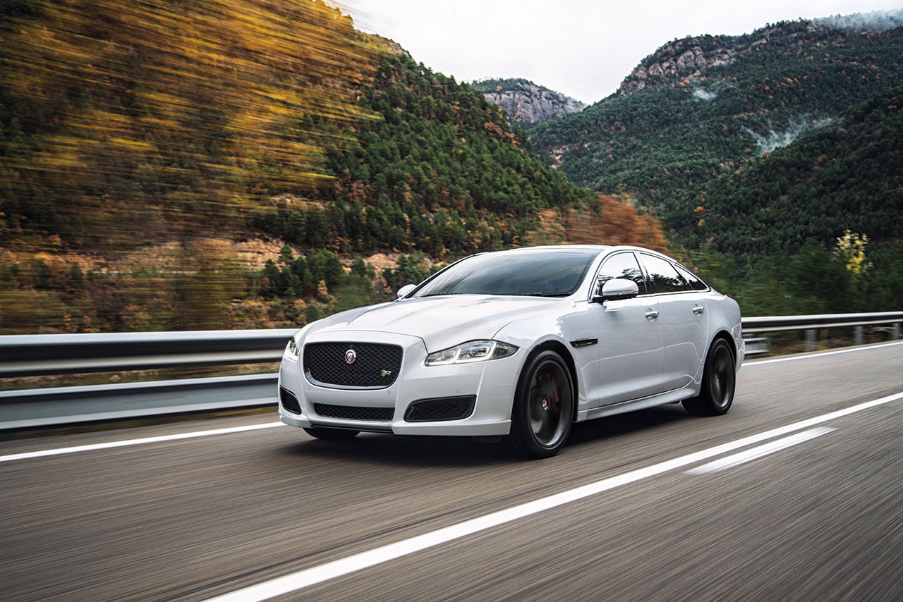 Jaguar lyfter XJ