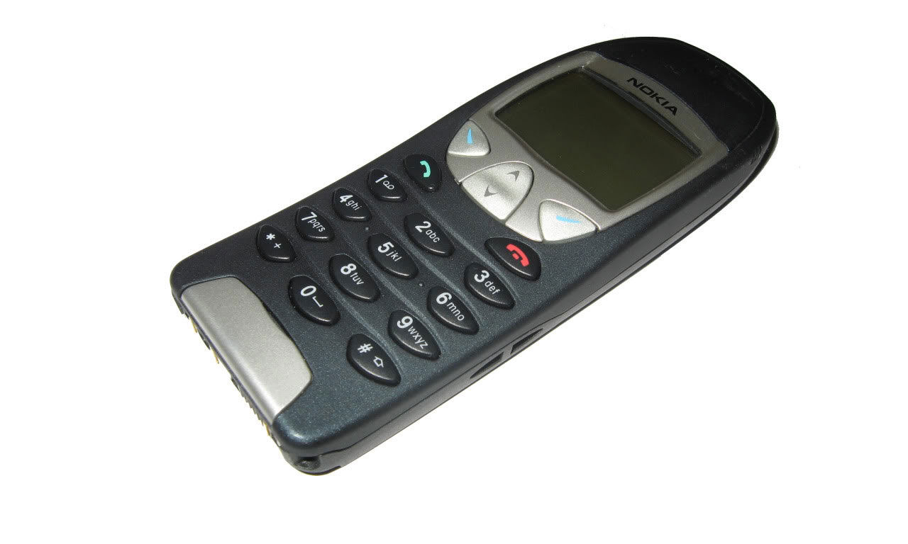 Nokia återupptar mobiltillverkning