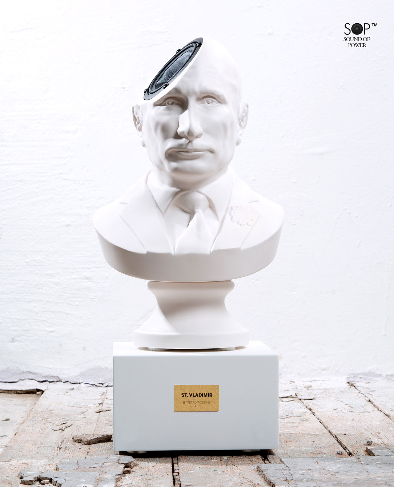 Vladimir Putin-byst som även är en högtalare