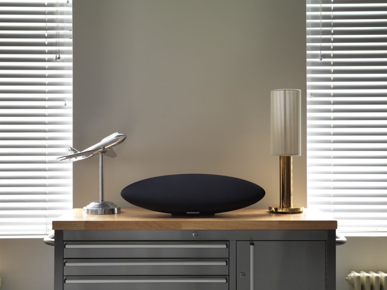 Bowers and Wilkins presenterar Zeppelin Wireless