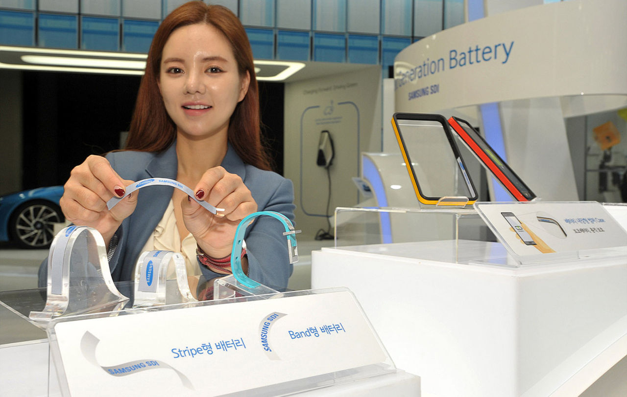 Samsung visar upp böjbara batteriet Stripe