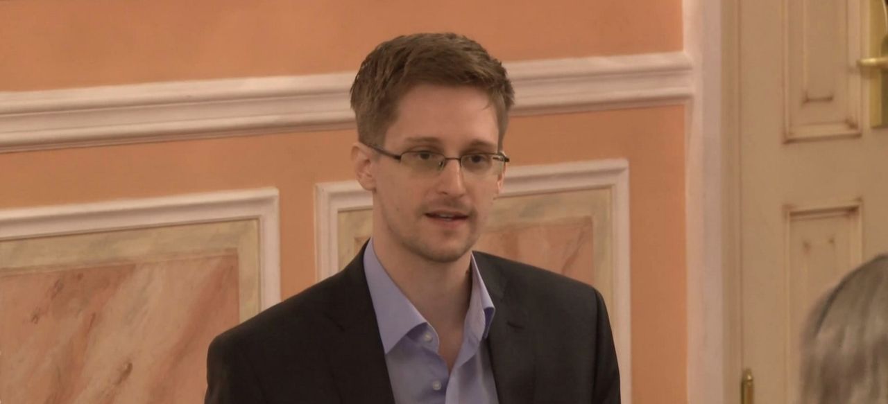 EU vill ge Edward Snowden skydd