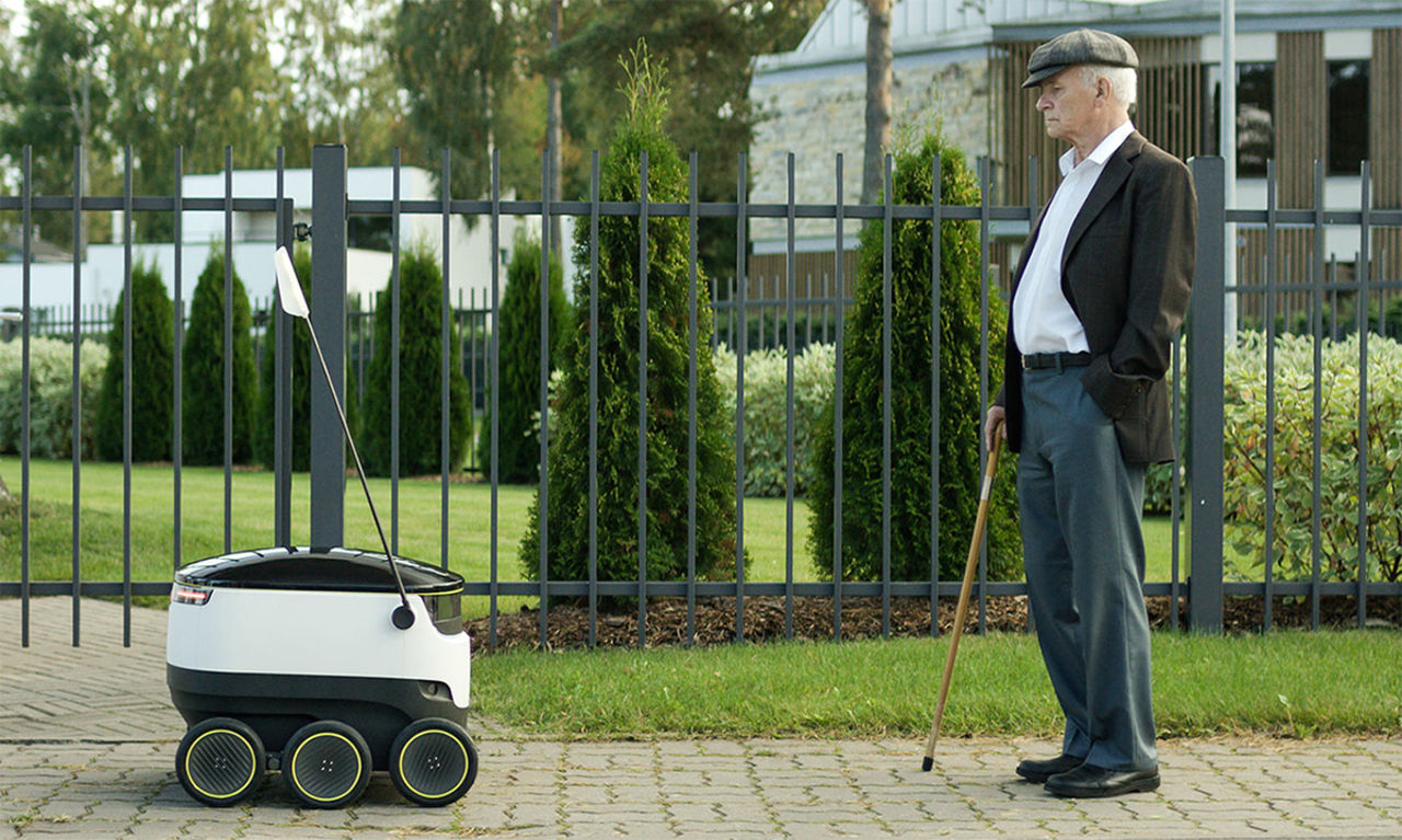 Rullande robot kör hem dina varor