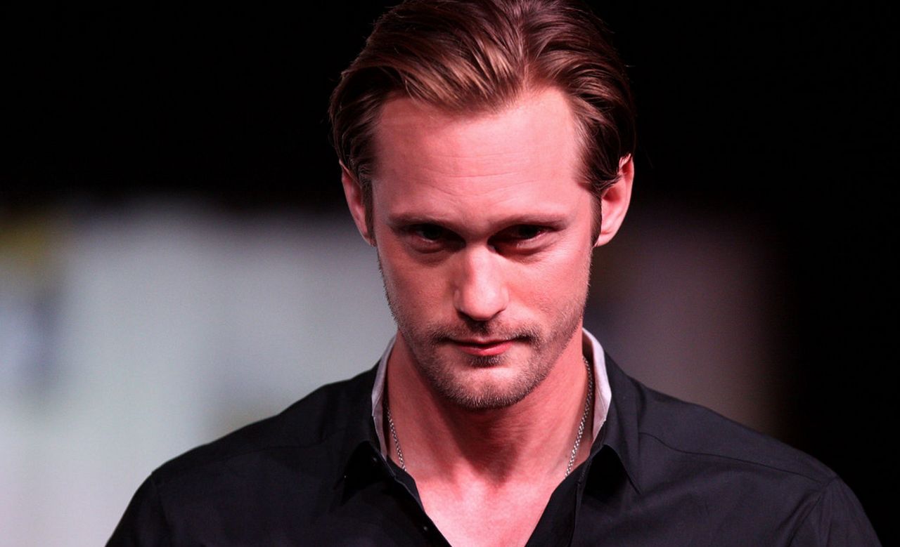 Duncan Jones gör film med Alexander Skarsgård