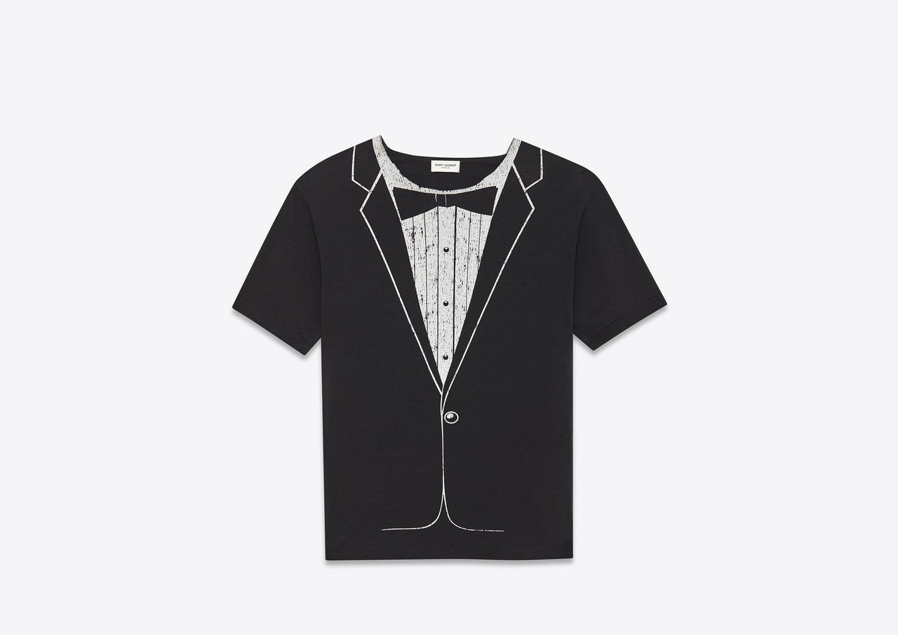 YSL säljer smoking-tisha för 450 dollar