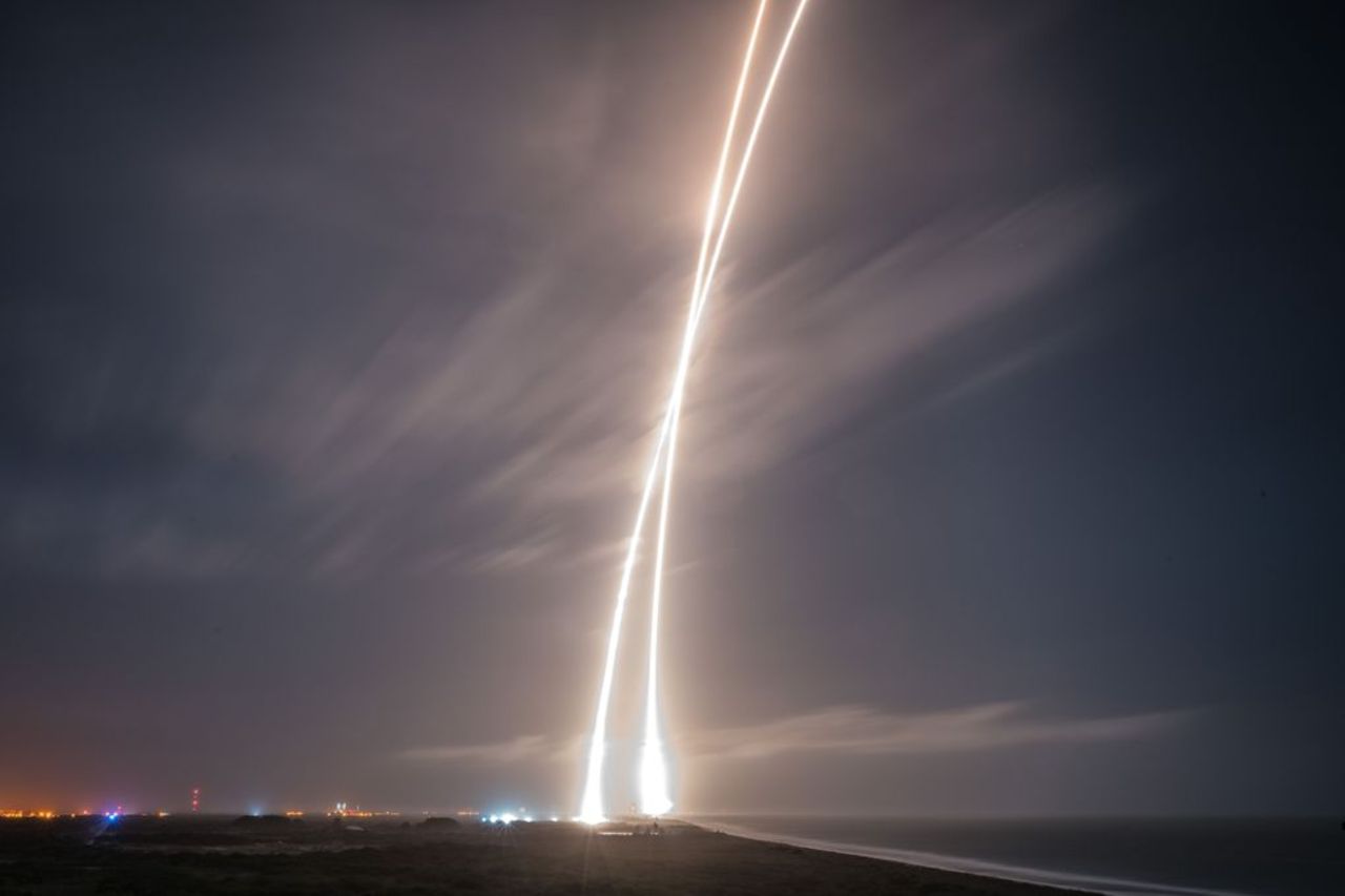 Lite bilder från Falcon 9:s start och landning