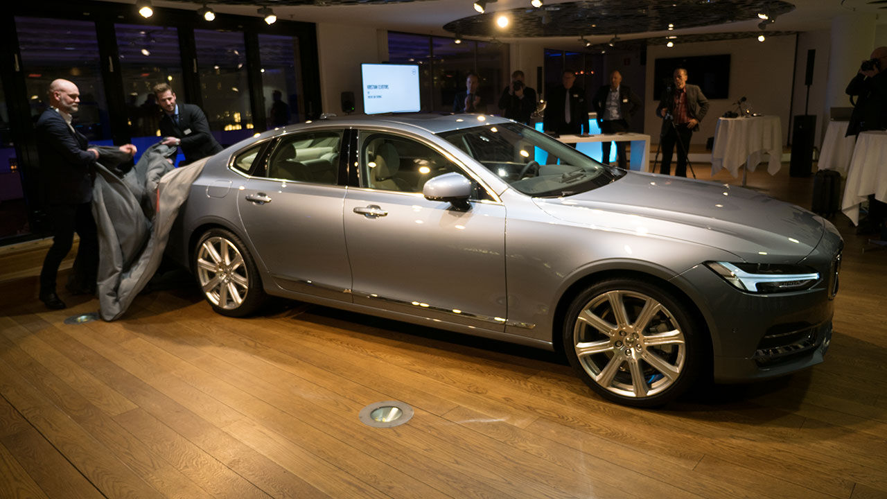 Vi har spanat in nya Volvo S90