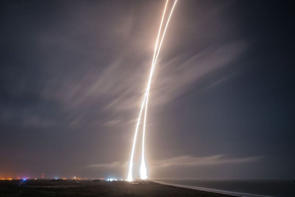 SpaceX siktar på pråmlandning 24 februari