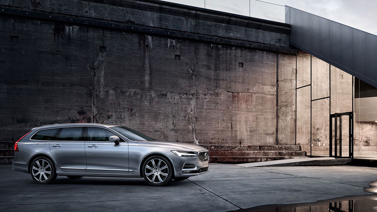 Volvo presenterar nya V90