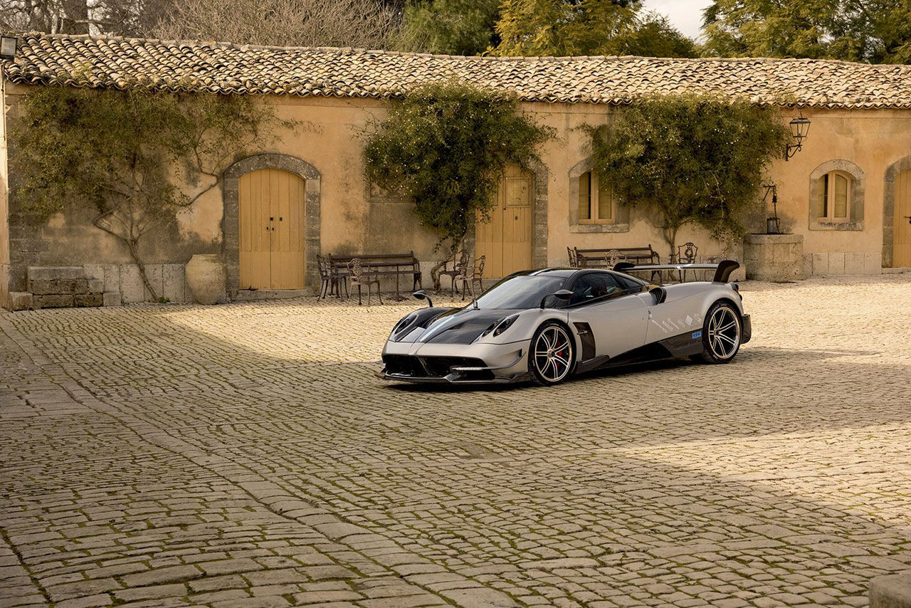 Pagani presenterar äntligen Huayra BC