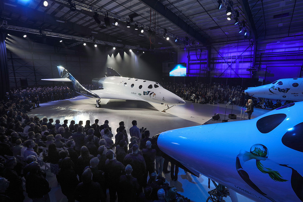 Virgin Galactic visar upp nya versionen av SpaceShipTwo