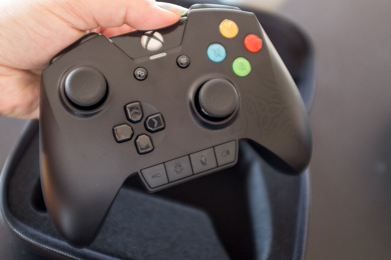 Vi kollar in Razers handkontroll till Xbox One