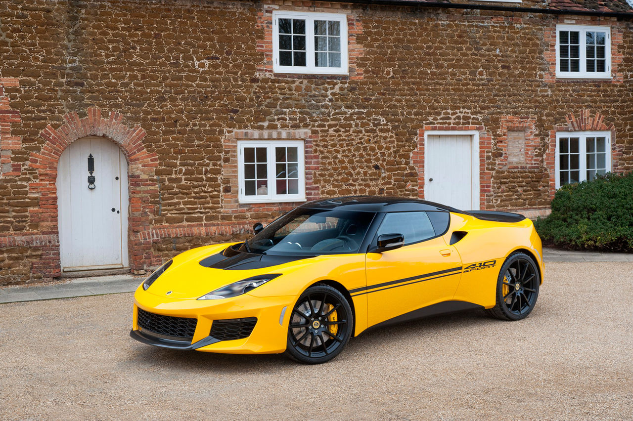 Lotus presenterar vassare och lättare Evora