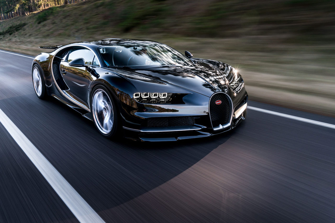 Årets hetaste bil är här - Bugatti Chiron