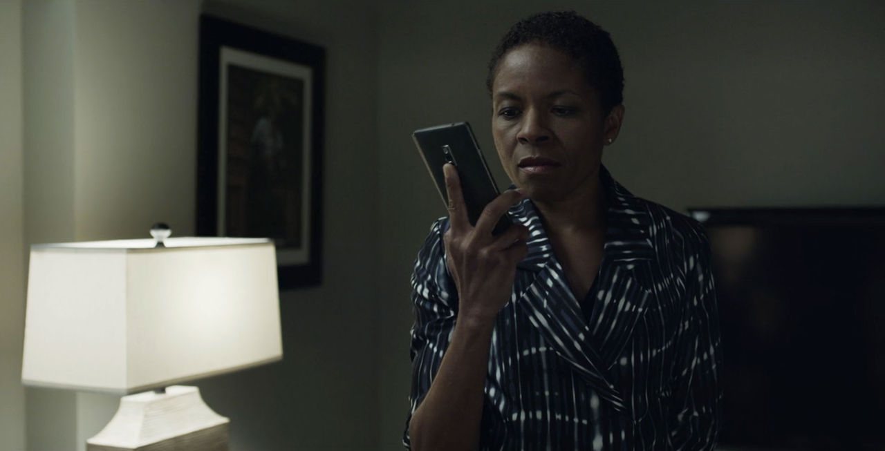 House of Cards är full av OnePlus-lurar