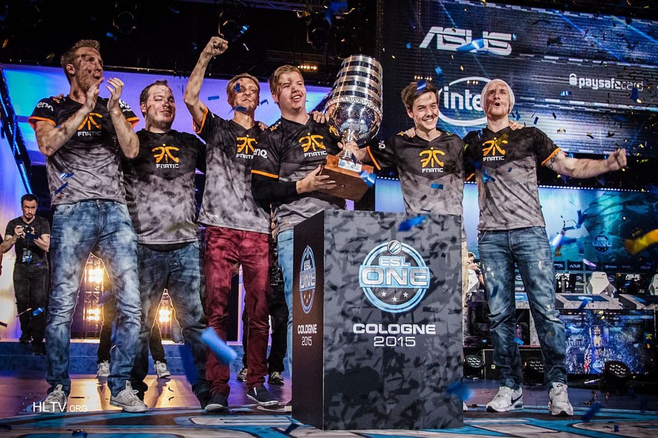 Nu går det att beställa nya Esportmagasinet