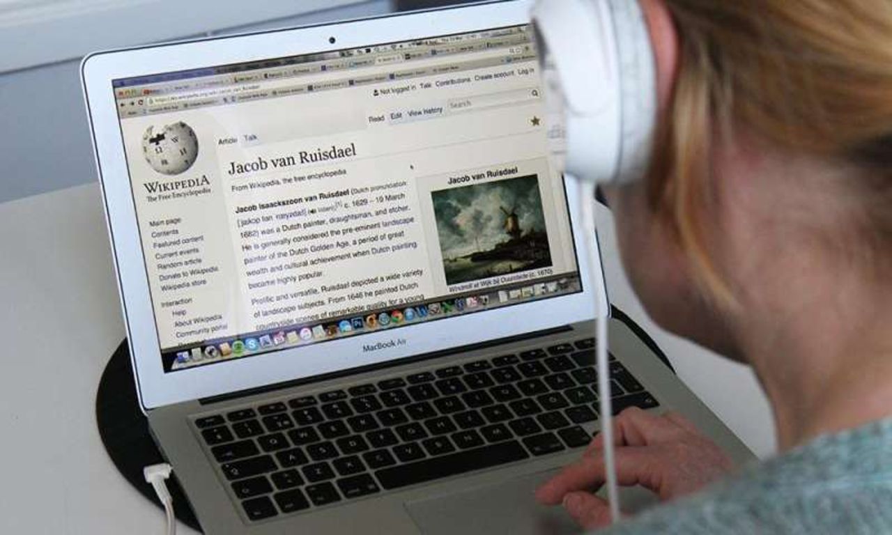 Wikipedia och KTH bygger röstsyntes