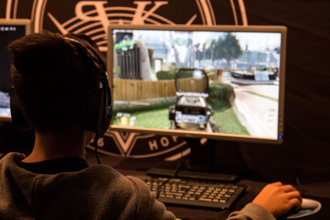 Elever i Norrbotten ska motiveras i skolan med hjälp av esport
