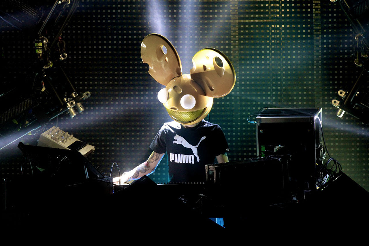 Två nya låtar från Deadmau5