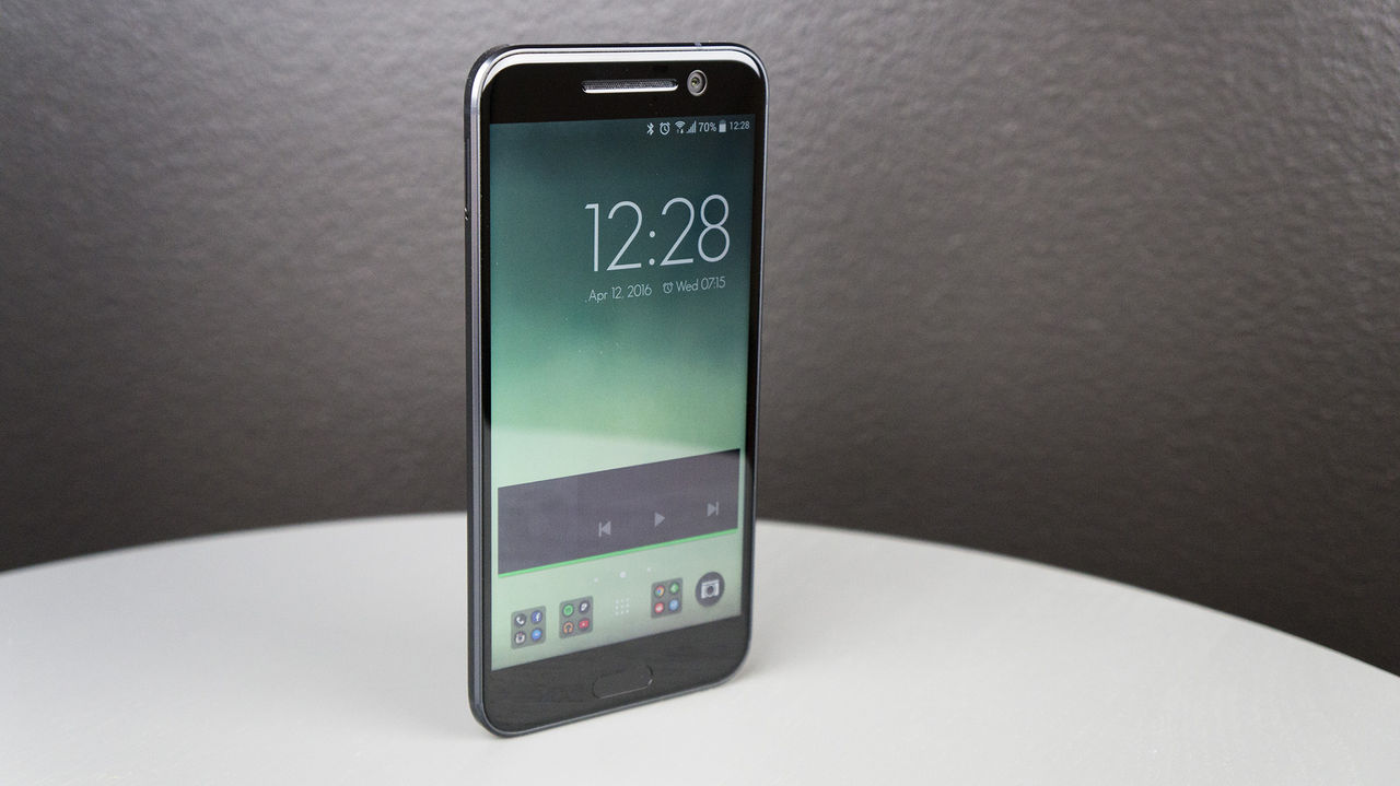 HTC visar upp 10