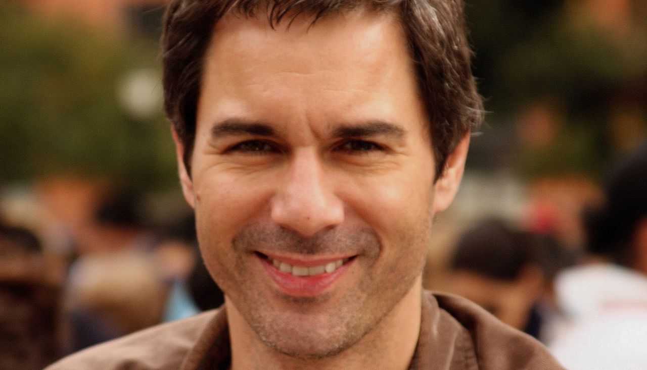 Netflix science fiction-drama skapad av Brad Wright