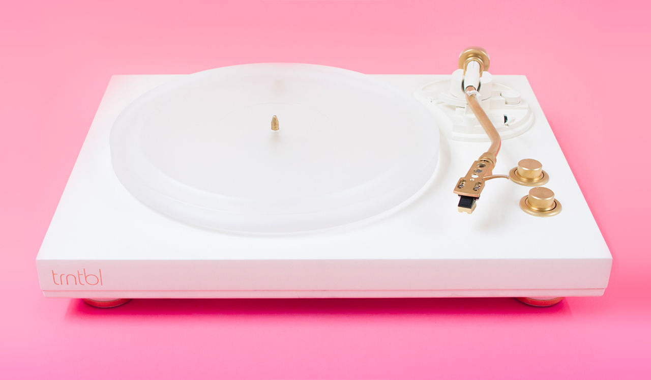 TRNTBL är en skivspelare som låter dina vänner lyssna med på Spotify