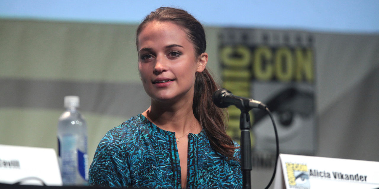 Alicia Vikander startar eget produktionsbolag