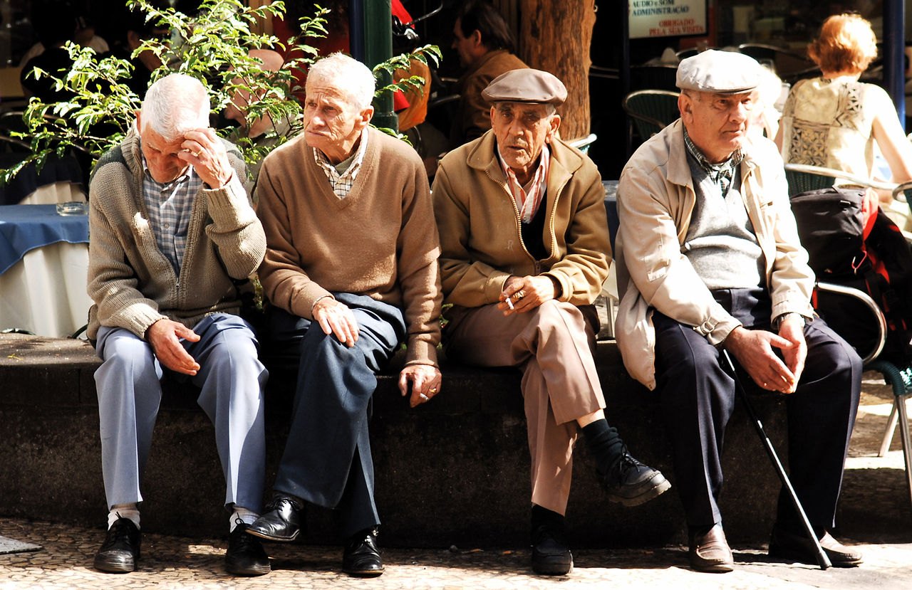 Doro drar igång smartphoneskola för äldre