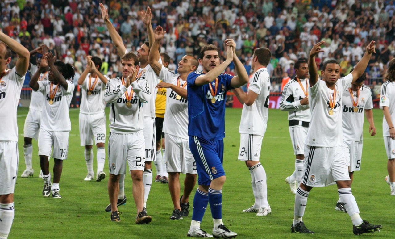 Lyssna på internationella fotbollsmatcher via Deezer