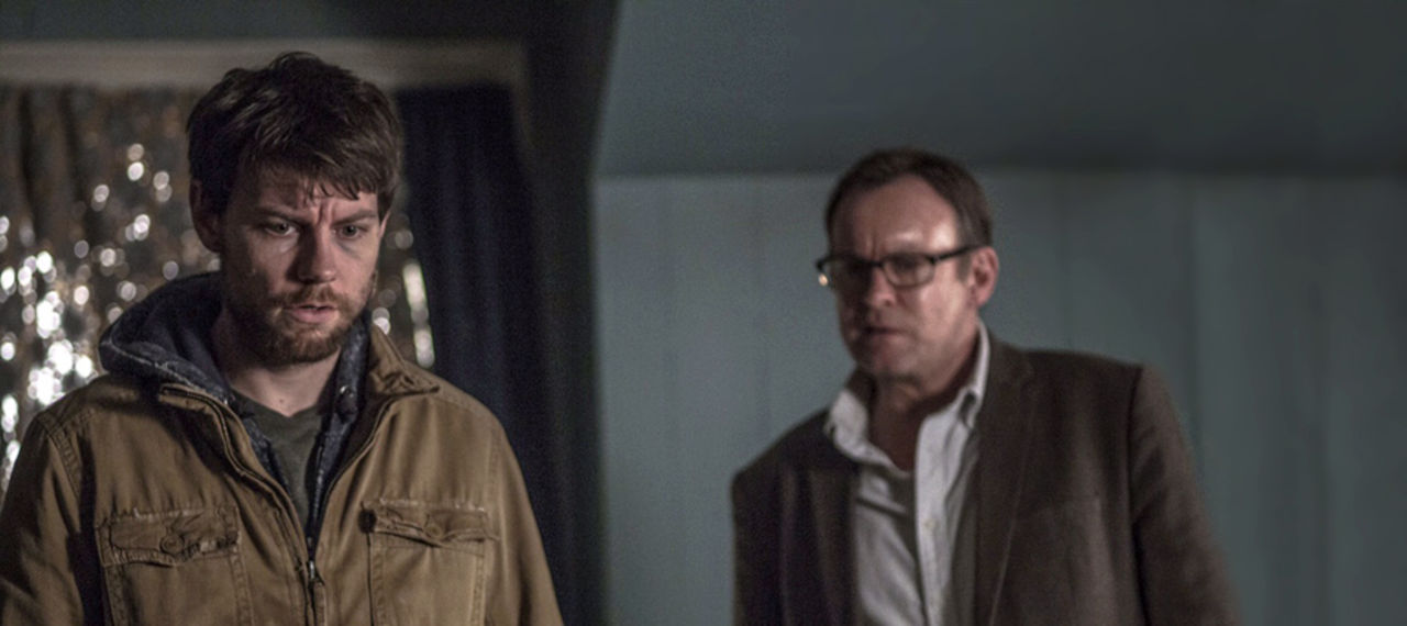 Spana in första avsnittet av Outcast