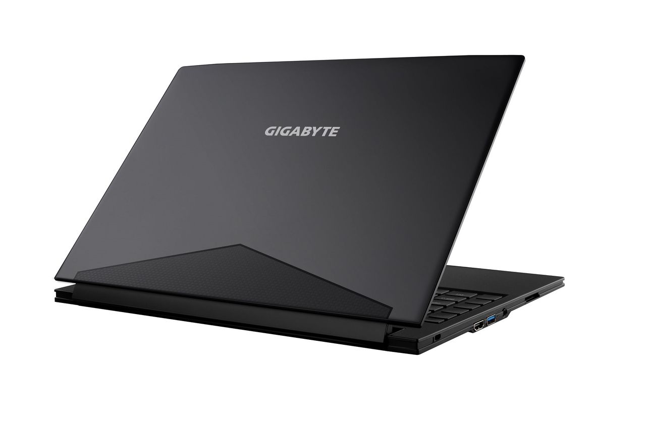 Gigabyte visar upp nya ultrabooken Aero 14