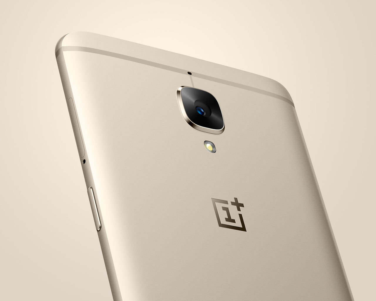 Guldfärgade OnePlus 3 släpps i juli