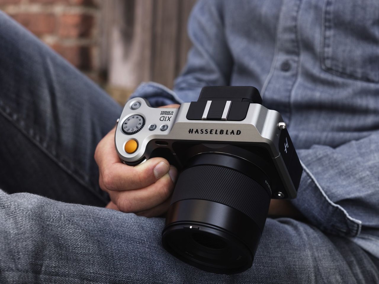 Hasselblad visar upp spegellösa X1D