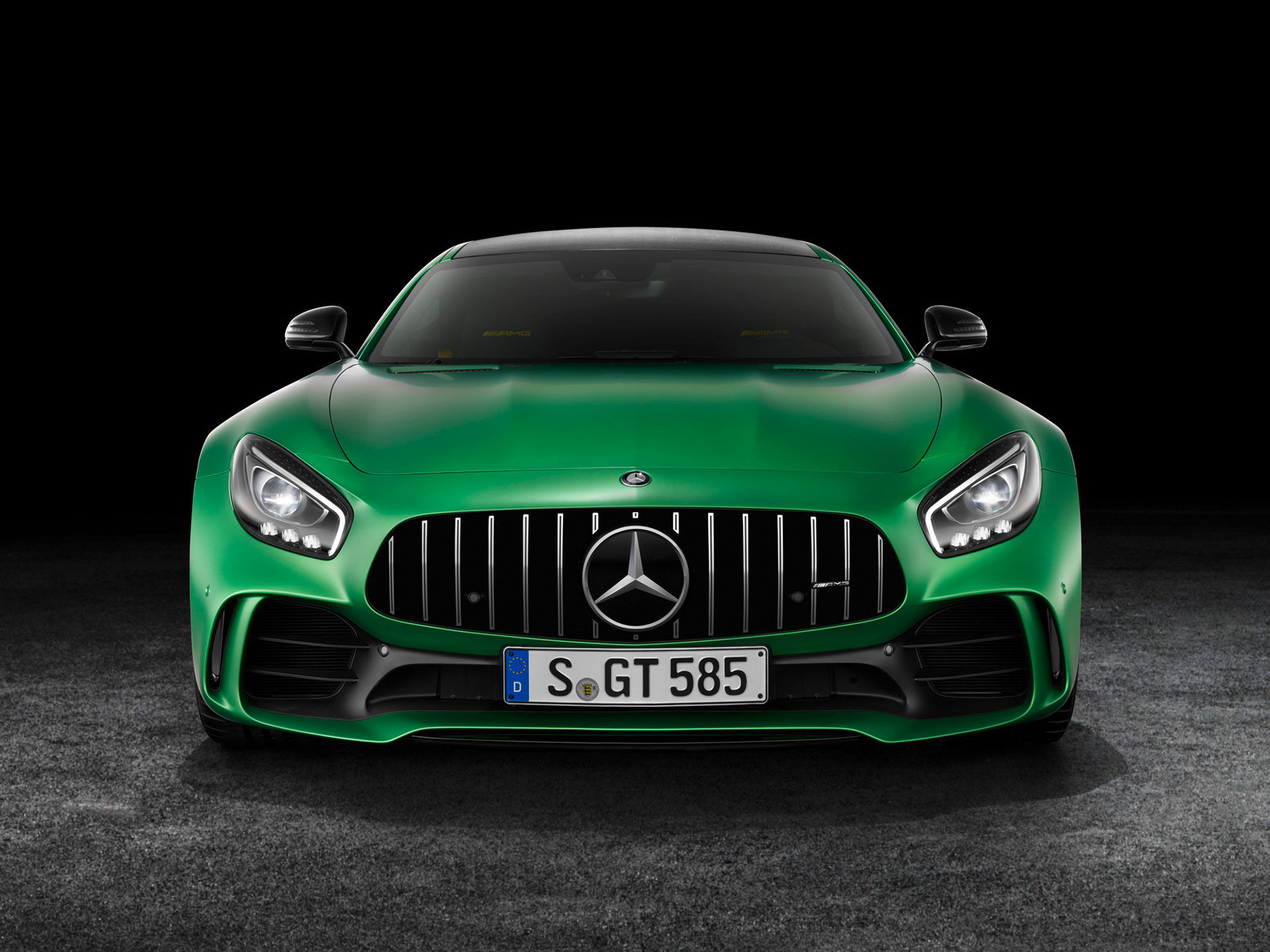 Det här är Mercedes AMG GT R