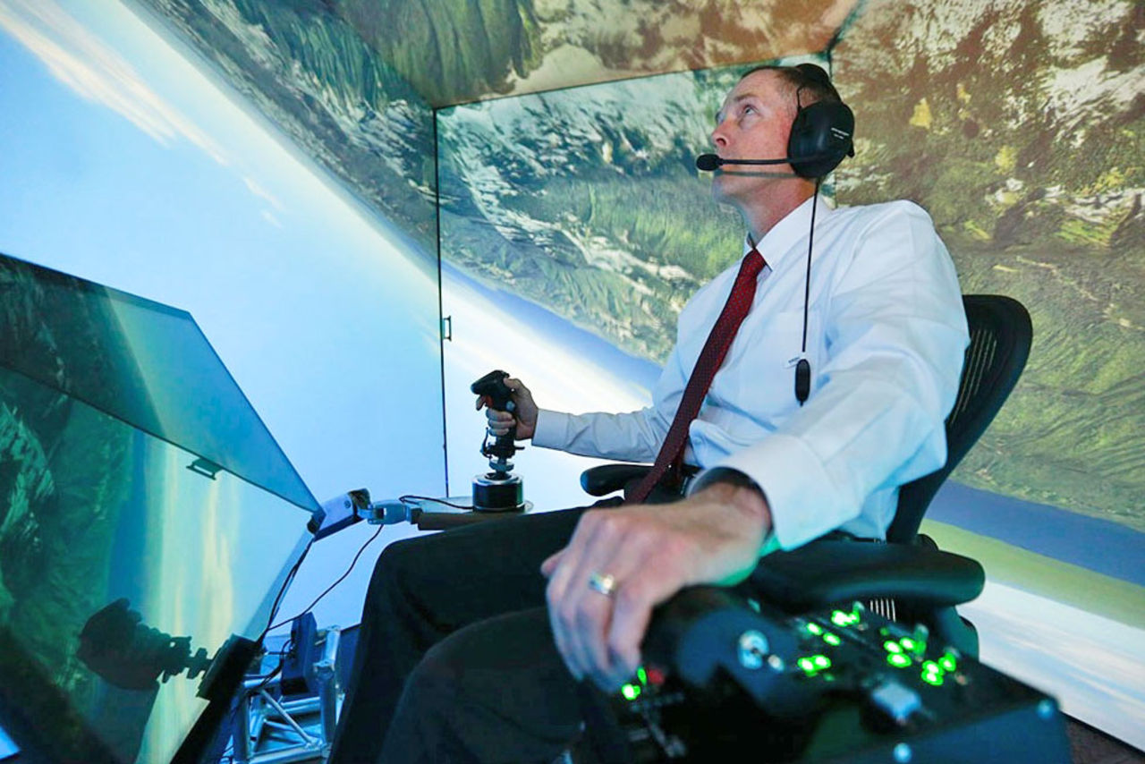 AI bättre stridspilot än en av USA:s bästa mänskliga sådana