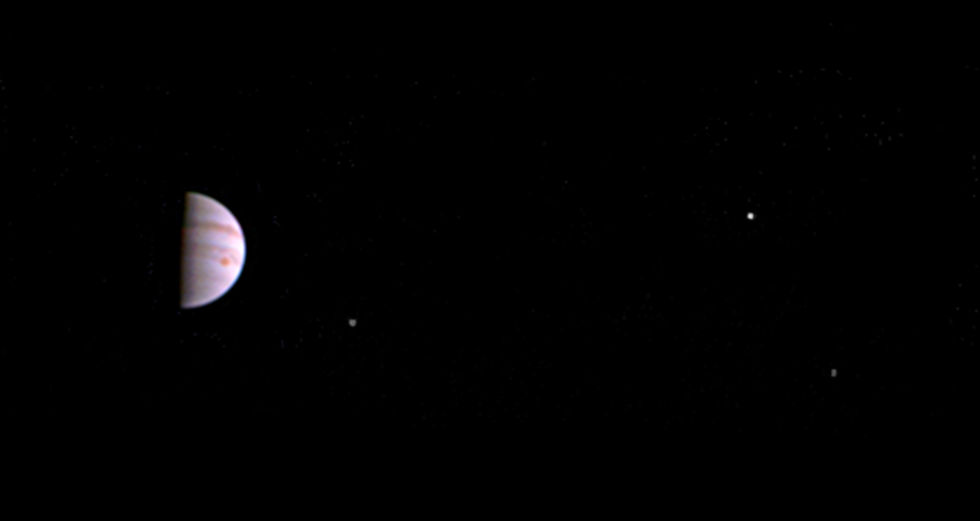 Juno har skickat hem första bilden från Jupiters omloppsbana