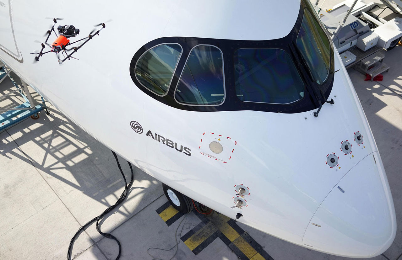 Airbus använder drönare för flygplansinspektion