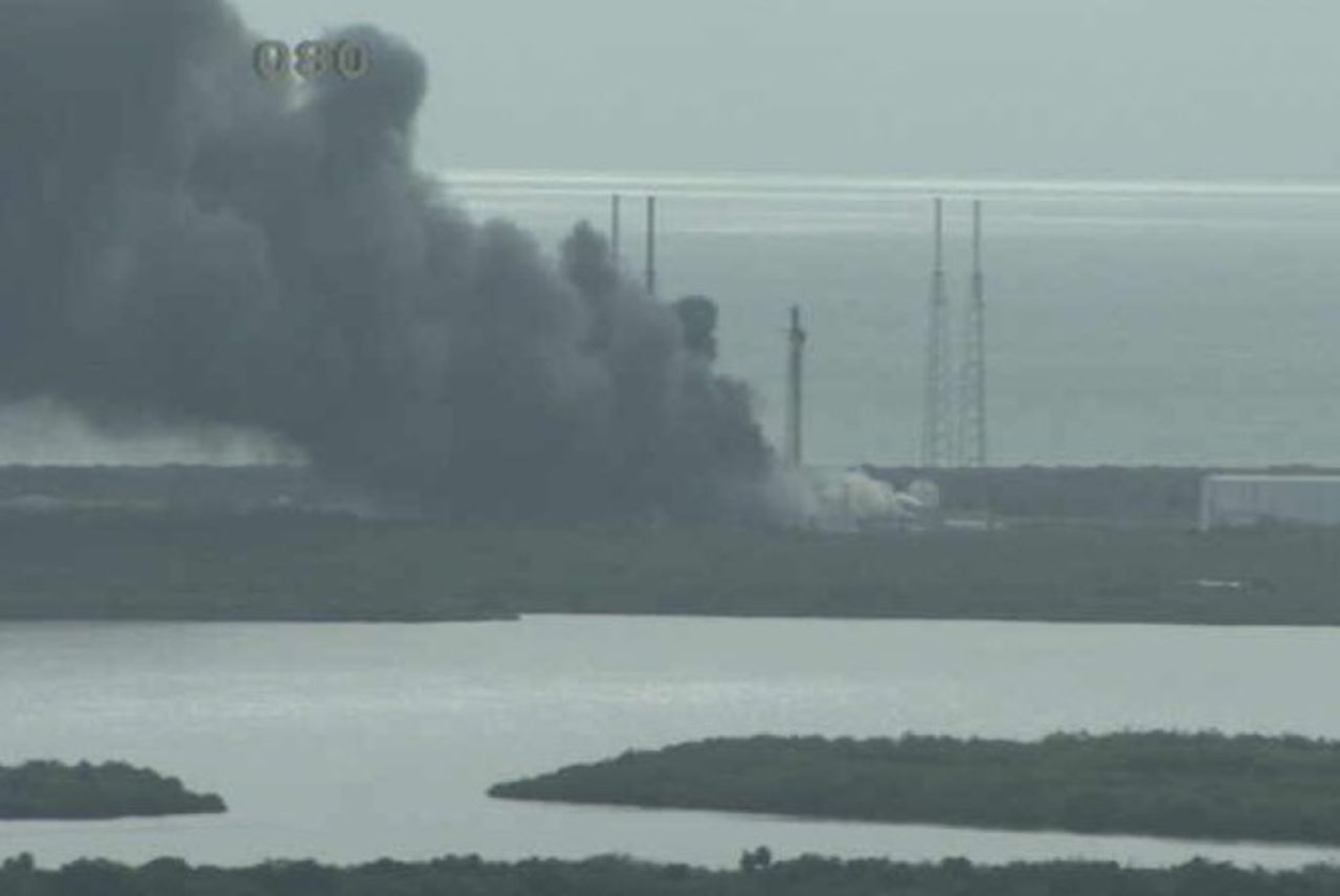 En av SpaceX Falcon 9-raketer har exploderat