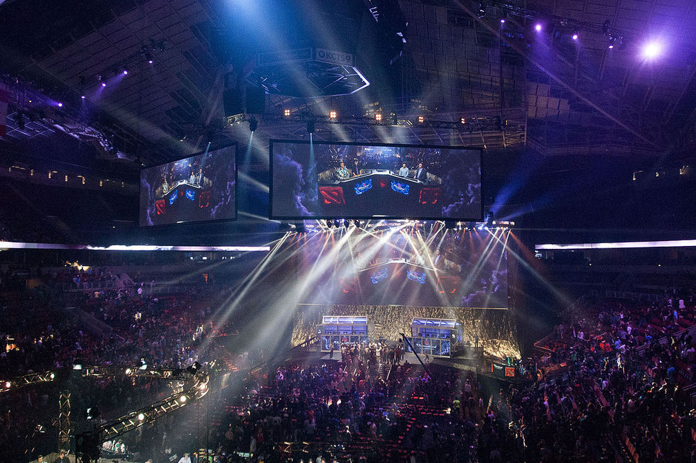 I dag lanseras nya esportkanalen eSports TV