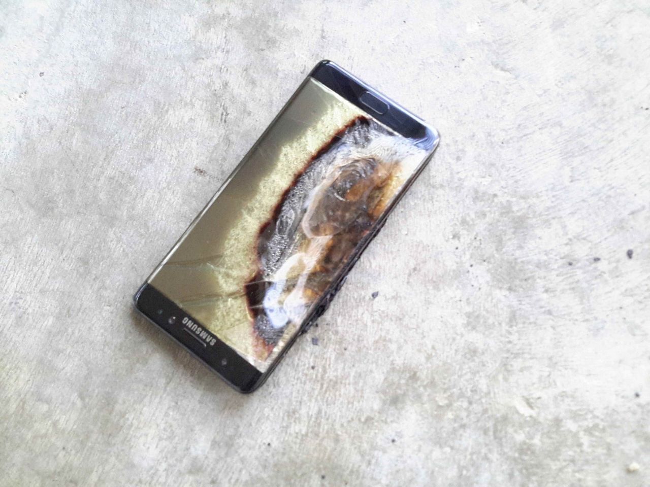 Ytterligare en Galaxy Note 7 brinner upp