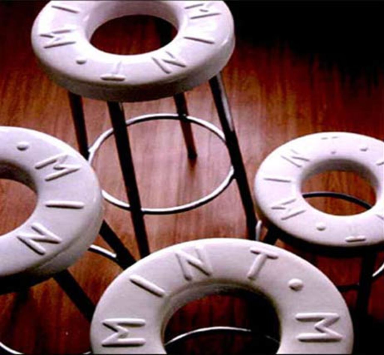 Krispiga, mintiga barstolar