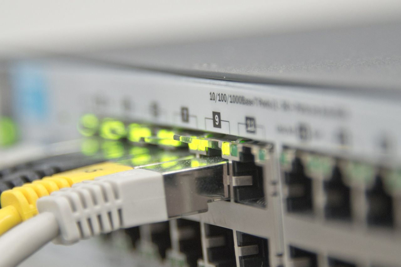 Planerar Ericsson att lägga ner nätverksproduktionen?
