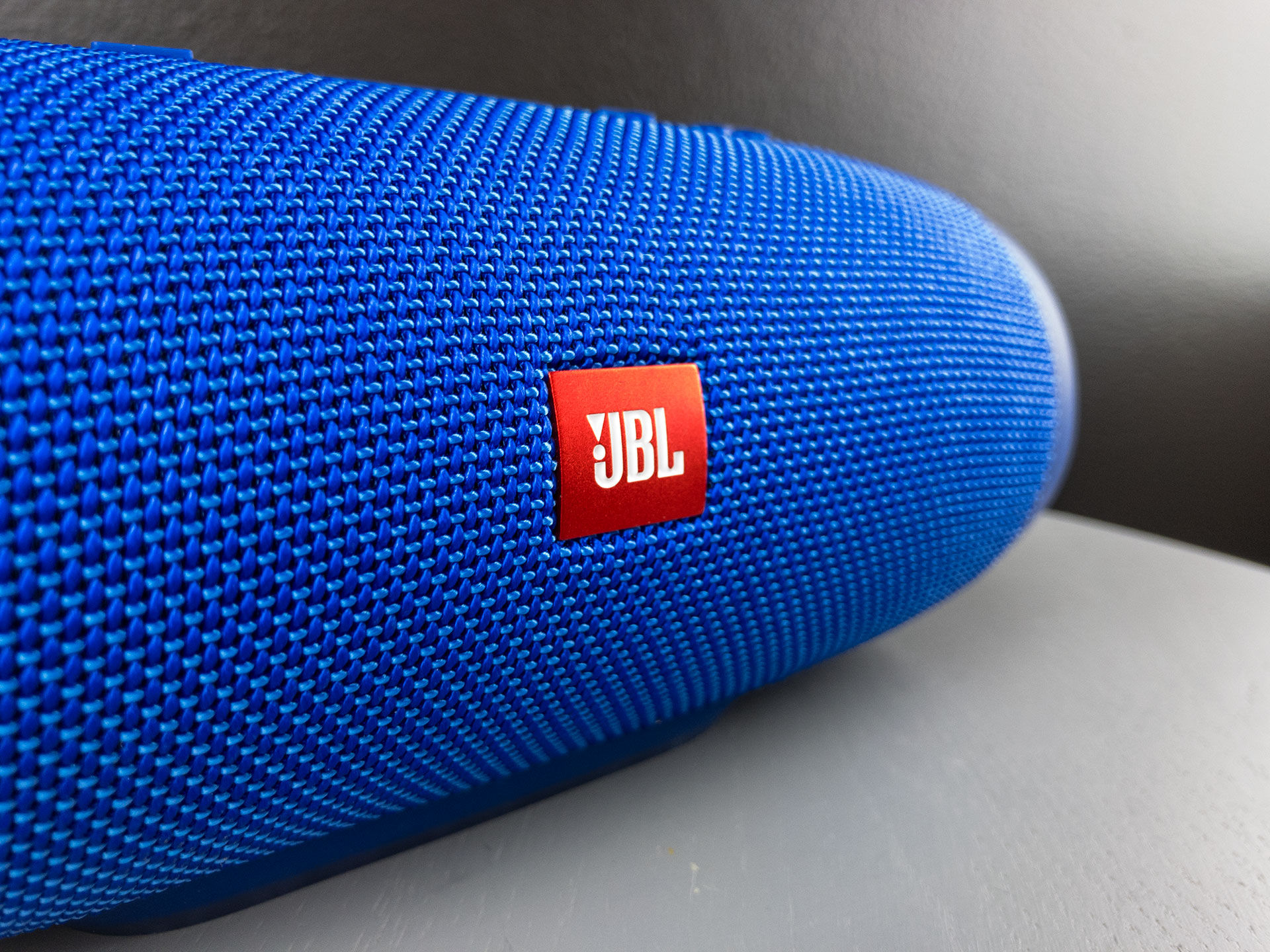 JBL levererar fortfarande med Charge 3
