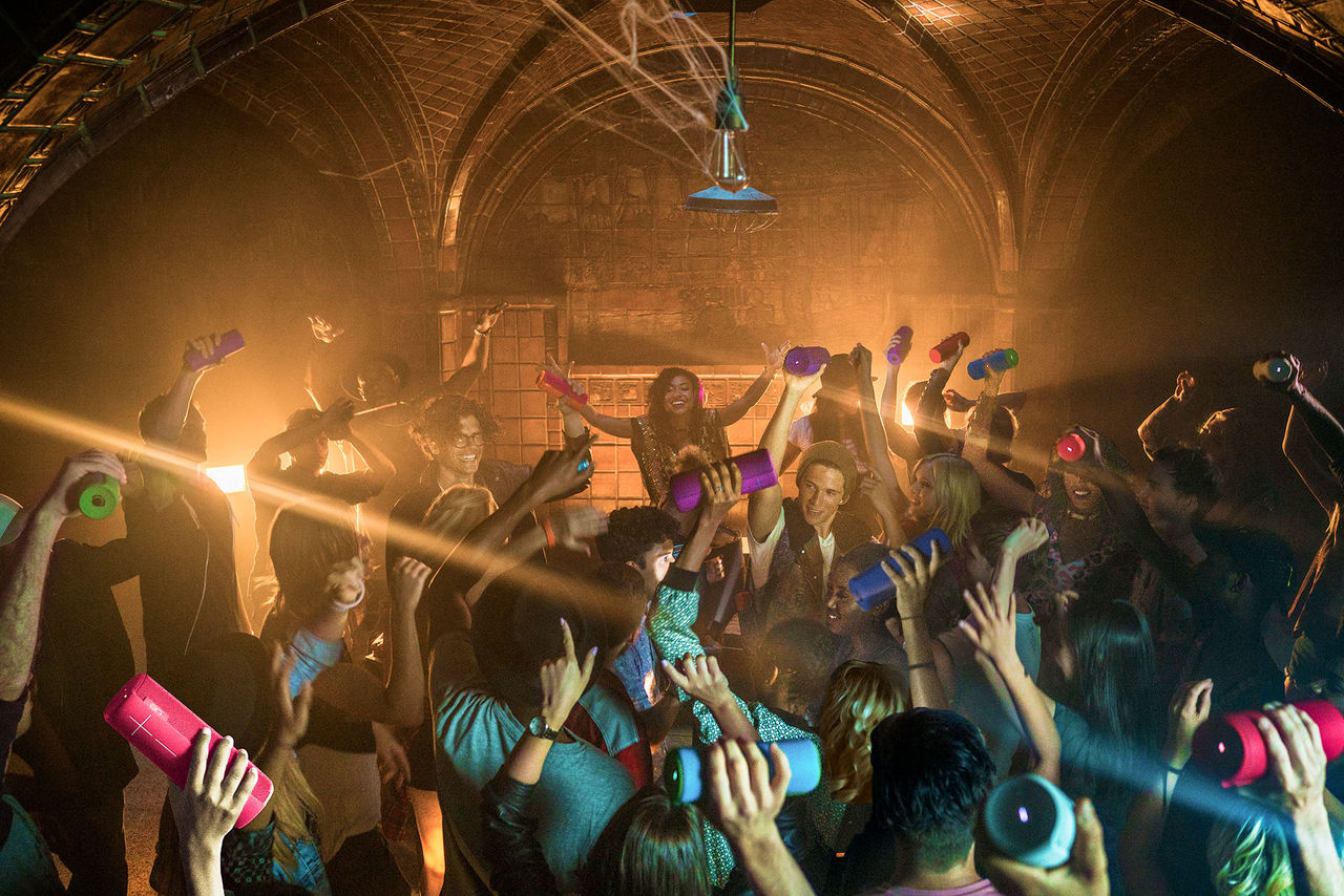 Logitech släpper PartyUp