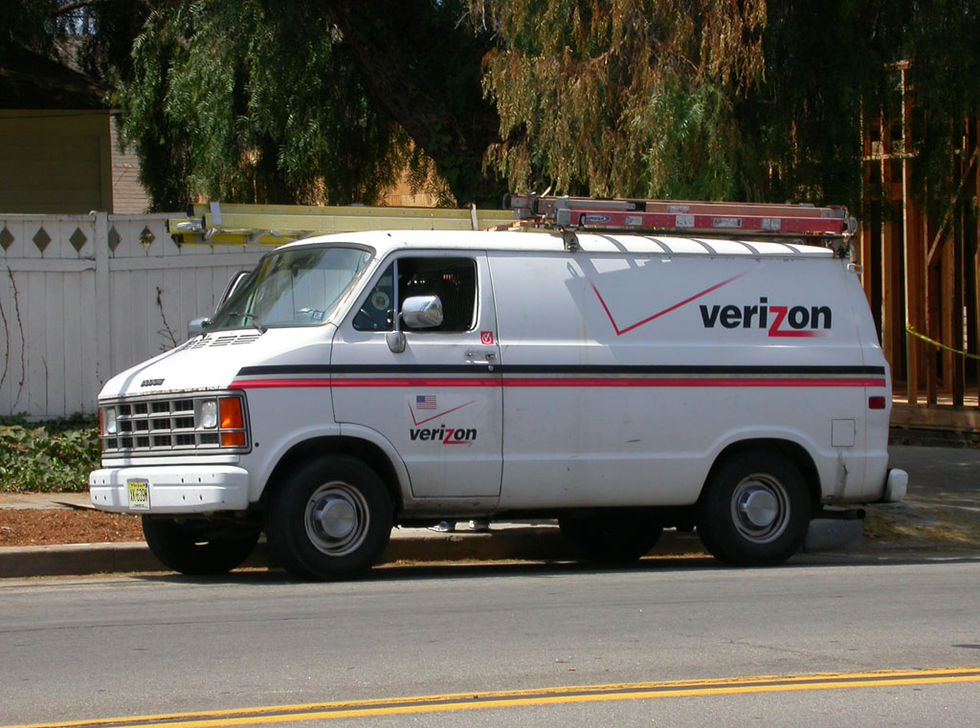 Verizon vill ha en miljard dollar i rabatt på sitt köp av Yahoo