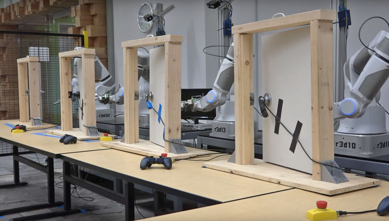 Google funderade på att börja sälja självlärande robot-armar