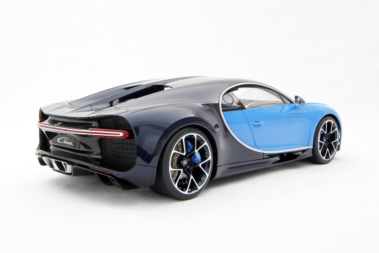 Bugatti Chiron för 10 000 dollar