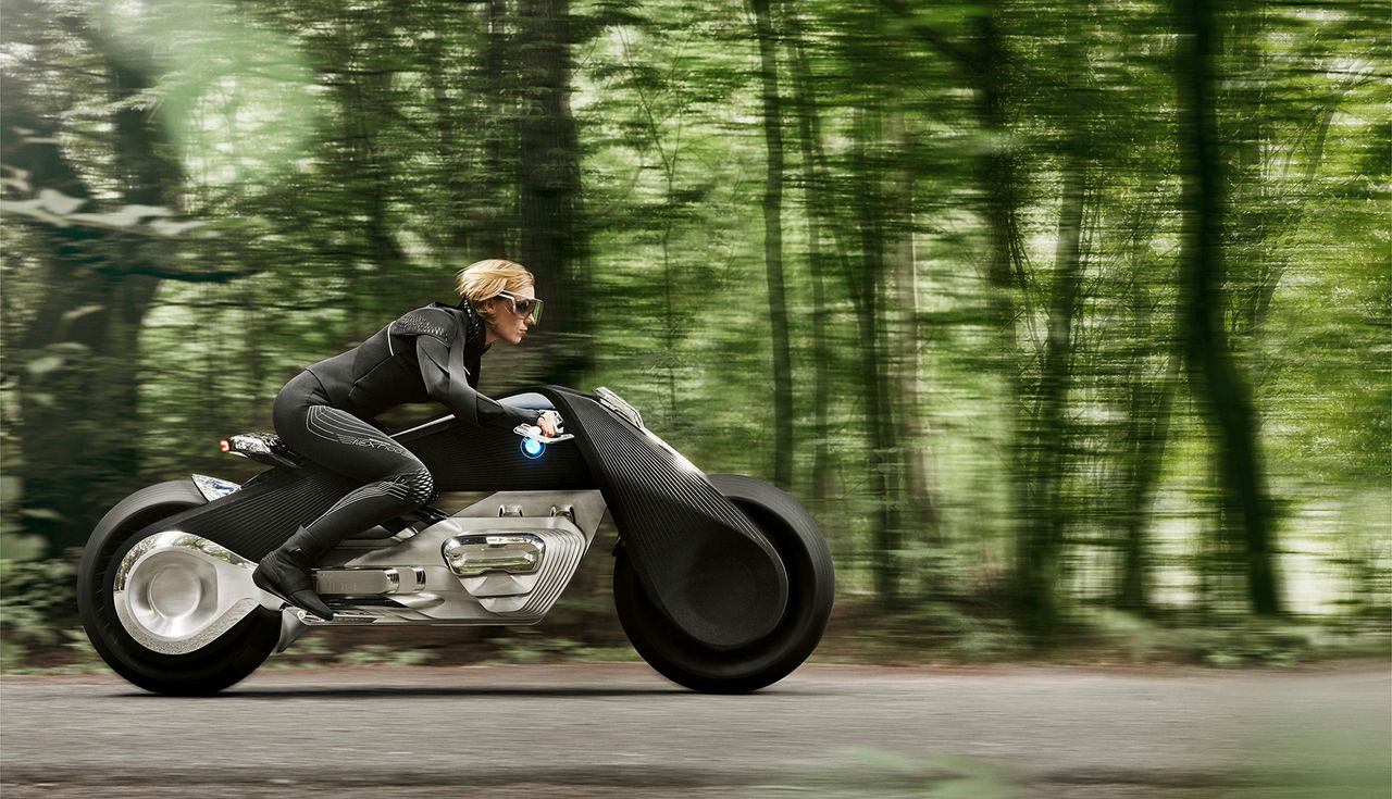 Kör du BMW:s nya hoj behöver du ingen hjälm